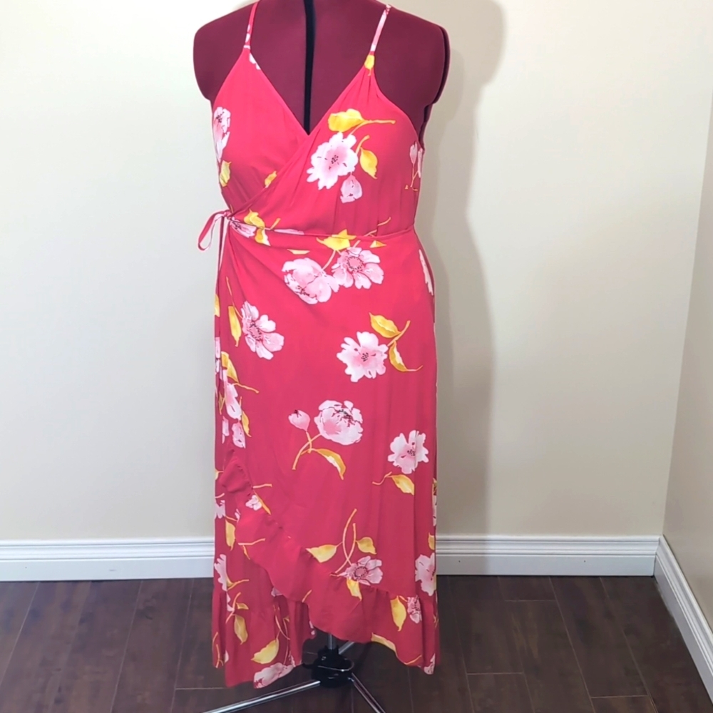 Forever 21| Red Summer Wrap Dress with Tropical Floral Pattern